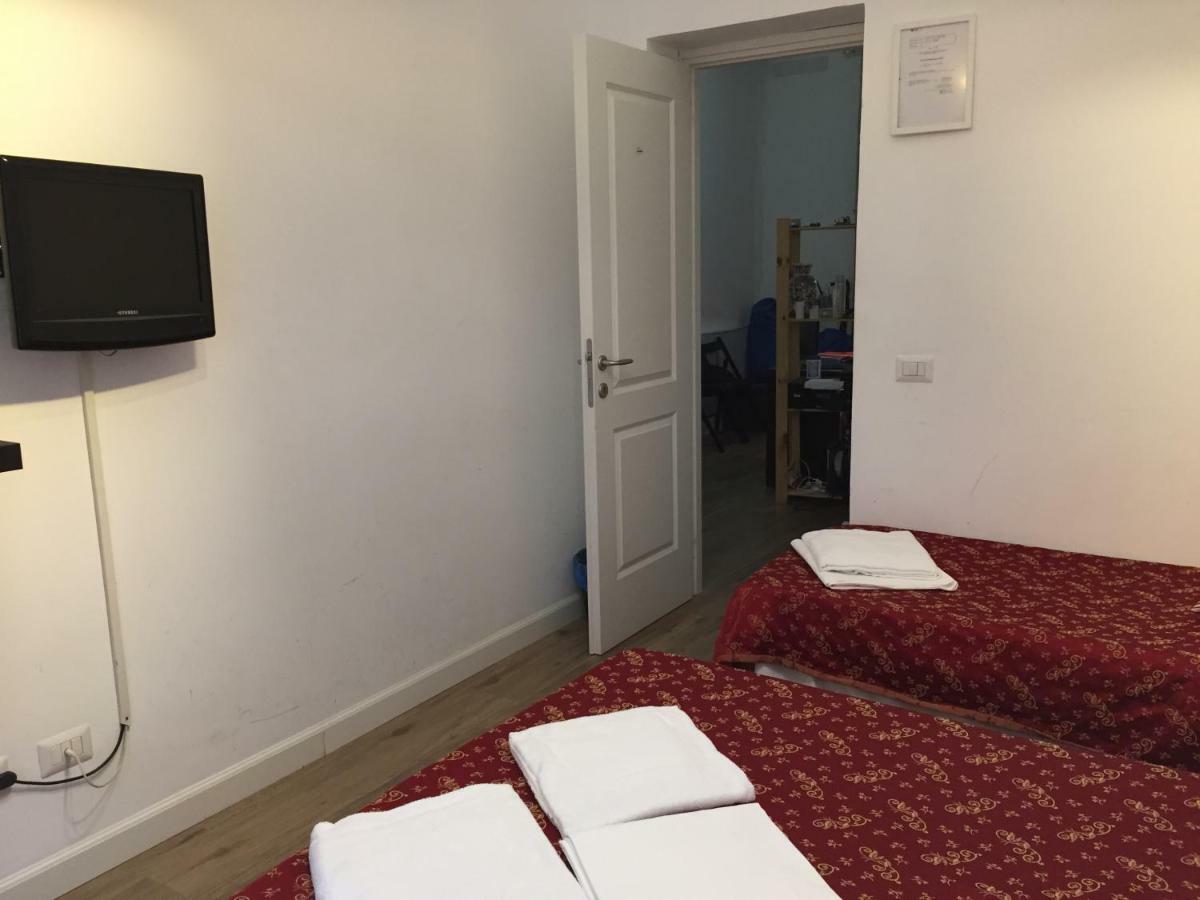 Bed and Breakfast Blue Whale à Rome Extérieur photo
